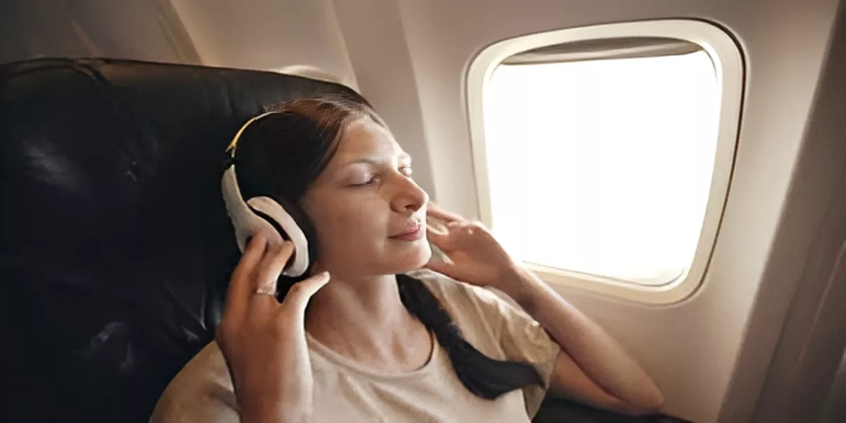 Best headphones for long haul flights